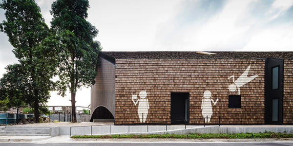 泰國曼谷的熱烈色彩，我也要「螢光校園」啦！