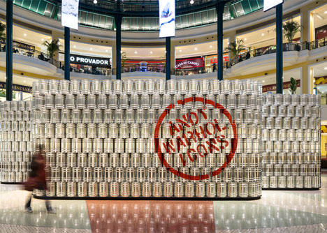 在購物中心搭建的安迪沃荷展