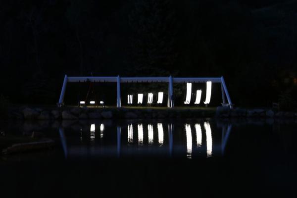 發光音樂鞦韆，邊玩樂邊培養音樂素養