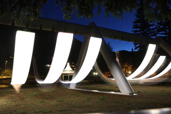 發光音樂鞦韆，邊玩樂邊培養音樂素養