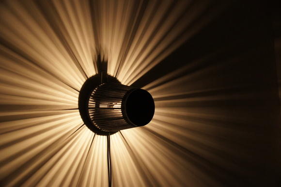 「時」與「光」交織的圓舞曲---時光掛鐘