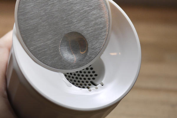 【生活玩物】偶爾也想正經地喝杯茶,TOAST LOTUS 蓋杯和 WAVE 咖啡杯