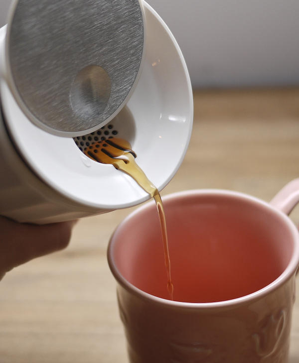 【生活玩物】偶爾也想正經地喝杯茶,TOAST LOTUS 蓋杯和 WAVE 咖啡杯