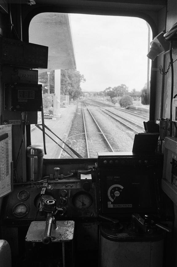 以經典黑白探索台灣 - 白鐵仔火車 