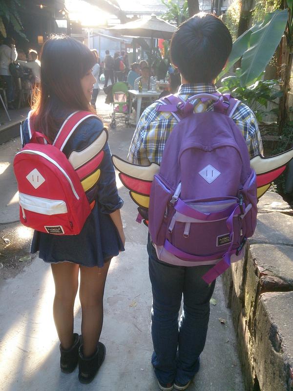 【開箱】買了包你聖光全開！偽天使帆布包幫你一圓飛天夢(誤)