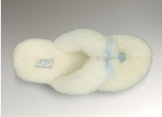 超想要！「我願意」婚禮系列 UGG Australia 雪靴組