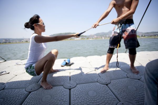 【玩體驗】愛玩水就是要滑水，最容易入門的超帥氣極限運動