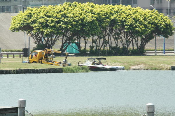 【玩體驗】愛玩水就是要滑水，最容易入門的超帥氣極限運動