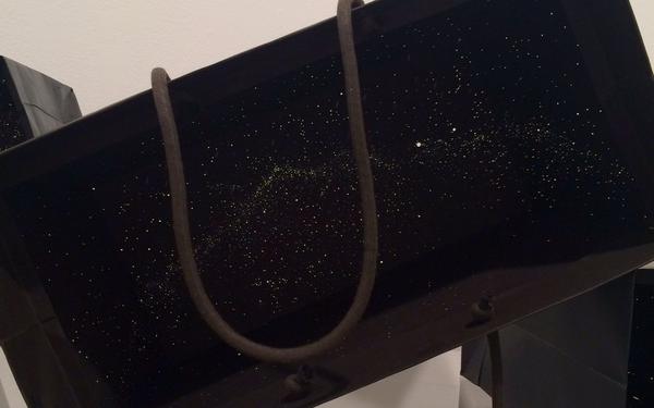 購物紙袋中的爛漫星夜,簡單卻美麗的紙藝作品