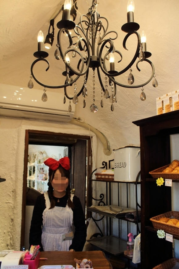 在英國小鎮遇見吉卜力【琪琪麵包店】！