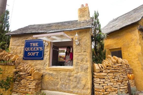 在英國小鎮遇見吉卜力【琪琪麵包店】！