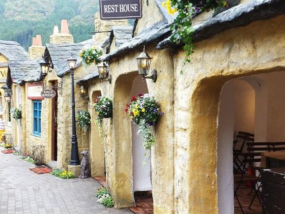 在英國小鎮遇見吉卜力【琪琪麵包店】！