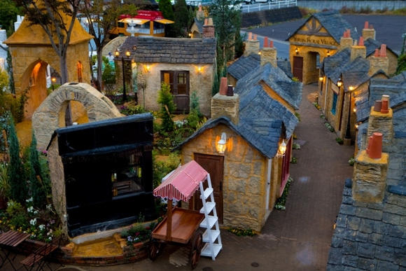 在英國小鎮遇見吉卜力【琪琪麵包店】！