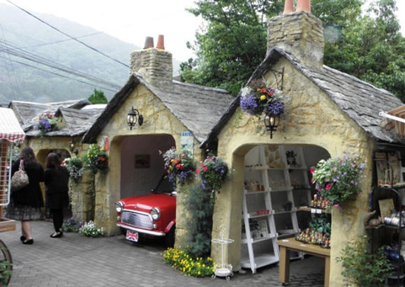 在英國小鎮遇見吉卜力【琪琪麵包店】！