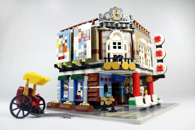 這是那個萬年大樓嗎!以樂高玩出最美街景的台灣樂高達人