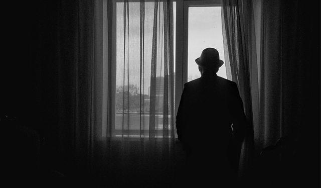 用時尚的方式刻劃真摯祖孫情 85歲農夫變身亞洲時尚老爺子!