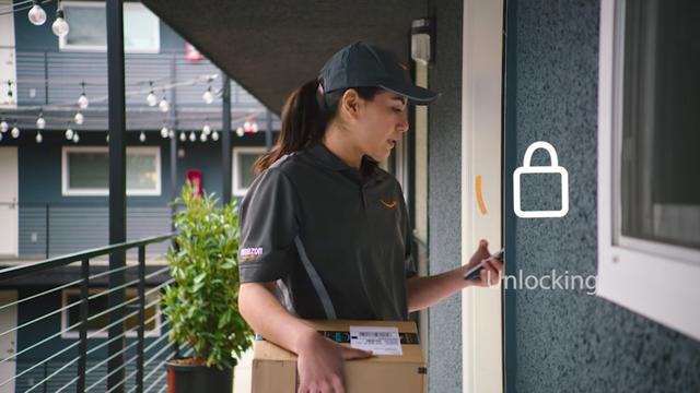 把包裹送進到你家玄關，Amazon Key 讓快遞員真正送貨到「府」