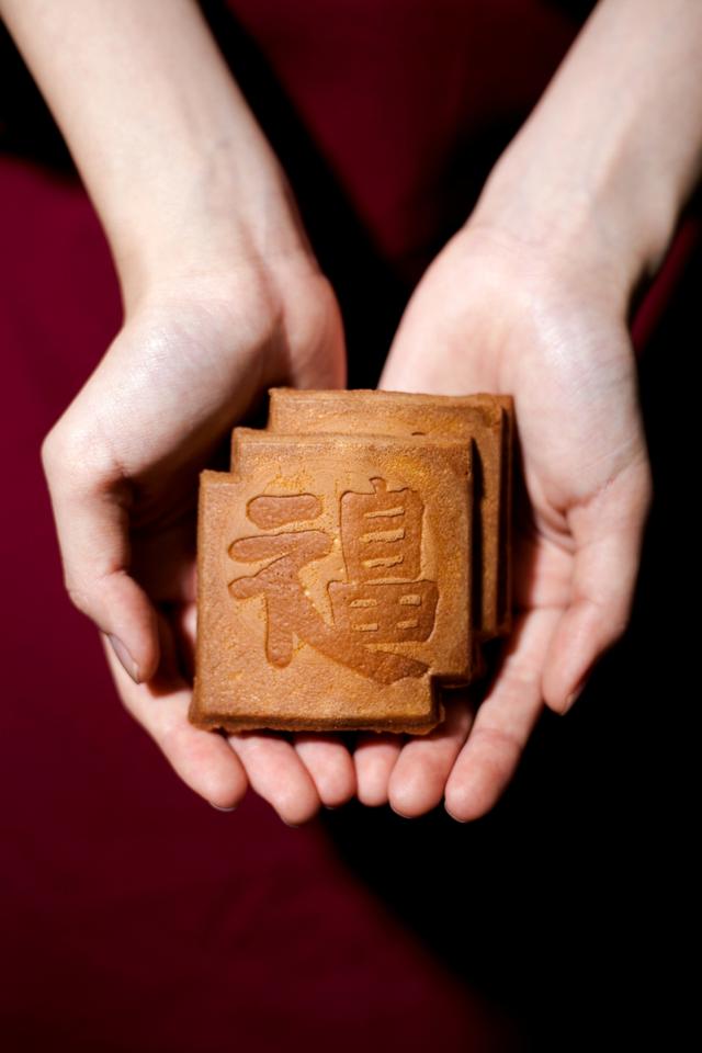 【消費情報】誠品年度書展最低75折 2016經典好閱曆送給您