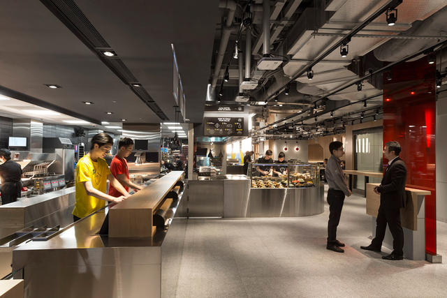 這個麥當勞很工業風！香港金鐘分店的改裝新樣貌