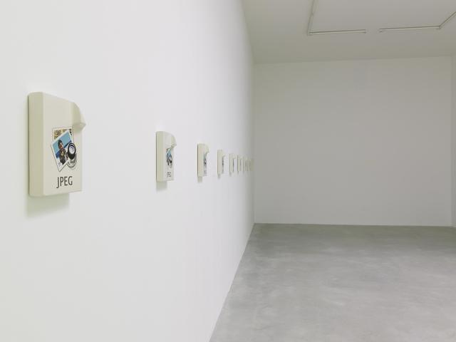 從副檔名變成主角了！整個展場都是「_.jpg」圖檔的天下