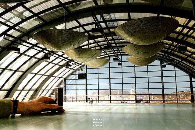 低調卻不可或缺，袖珍博物館展出電腦特效不發達之前的電影場景細節