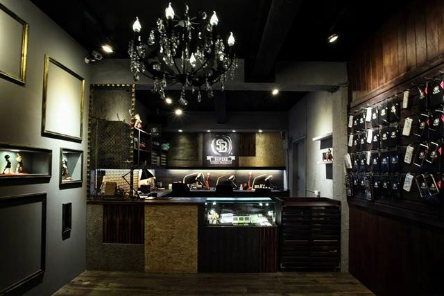 包膜店也能這麼酷！ 七坪打造台北包膜潮聖地