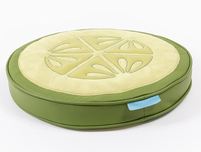 不讓沙發馬鈴薯專美於前，UN_LIMITED EDITIONS完美進化為美式特級熱狗堡