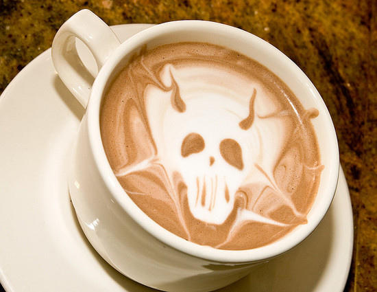 太提神了！泡咖啡還是畫咖啡？