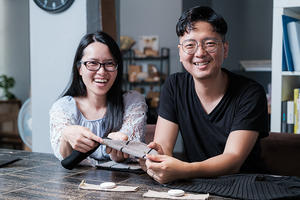 舒緩五十肩、網路肘、媽媽手！台灣運動品牌Jax Wear推低週波機能織物