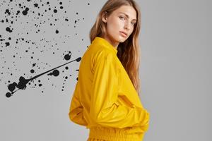 女孩們，終於有漂亮的雨衣可以穿啦！