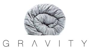 將你抱緊處理的 10 公斤棉被 Gravity，讓你宛如回到母親懷抱般的夜夜好眠