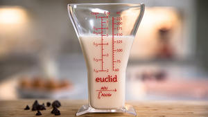 拒絕跟「差不多」妥協！把誤差降到最小的 Euclid 量杯