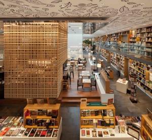 蔦屋書店設計團隊打造！曼谷 Open House 絕美閱讀商場