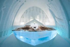 36 位跨國藝術家打造，瑞典冰屋酒店 Ice Hotel 藝術套房限時倒數中