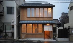 京都寧靜街道上的古樸系青旅「器 utsuwa」！備有禪意庭園、和室臥房的日式京町家風格建築