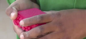 終結兒童中暑悲劇！10 歲男孩發明車用測溫警報器