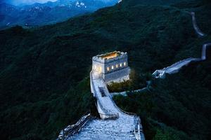 千年建築的千載難逢機會，Airbnb 邀你來去長城住一晚
