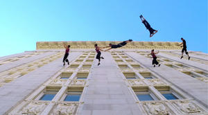 超級夢幻優雅的牆上華爾茲表演