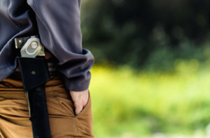 露營裝備大減量，一支取代工具箱－COMBAR™ 多功能刀具，探險家也能輕裝上場