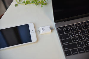 PhotoFast iType-C 全球首款跨平台蘋果隨身碟 Android嘛也通