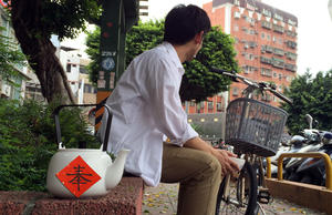 【生活玩物】一咖奉茶壺，化身xx金城武就在彈指之間