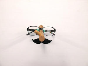 【生活玩物】讓眼鏡乖乖坐好的小木偶眼鏡架