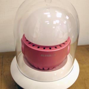 【生活玩物】搖搖晃晃的小外星人：ALESSILUX 幽浮桌燈