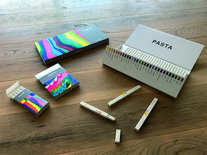 日本創意文具，「PASTA」麥克筆 顯色又手感柔軟超特別