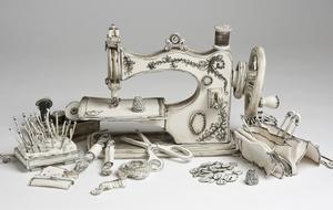 看紙不是紙，充滿插畫風格的立體雕塑到底是什麼材質？