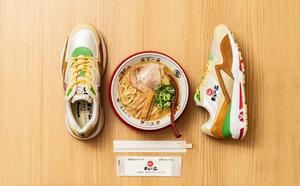 有拉麵味的潮鞋！京都拉麵「天下一品」聯名le coq sportif推濃厚雞骨拉麵鞋