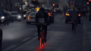 發光輪胎行不行？期待指數百分百的「Light Wheels」