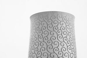極致工藝成就無限想像，Nendo 四層花瓶和你一起探究「運動的形式」