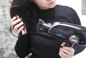 媲美神級吹風機的韓風 Style！UNIX 3D 奈米護髮頂級吹風機