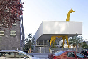 用建築說故事的 Giraffe Childcare Center